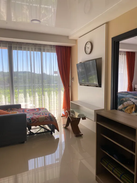 Светлая и комфортная квартира рядом с пляжем