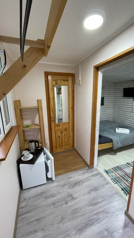 Квартира Квартира Трехместный номер с 1 двуспальной и 1 односпальной кроватями — Геленджик