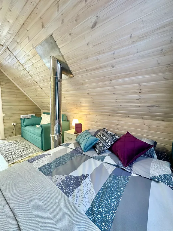 Коттедж Уютный домик в сосновом лесу — Кириши