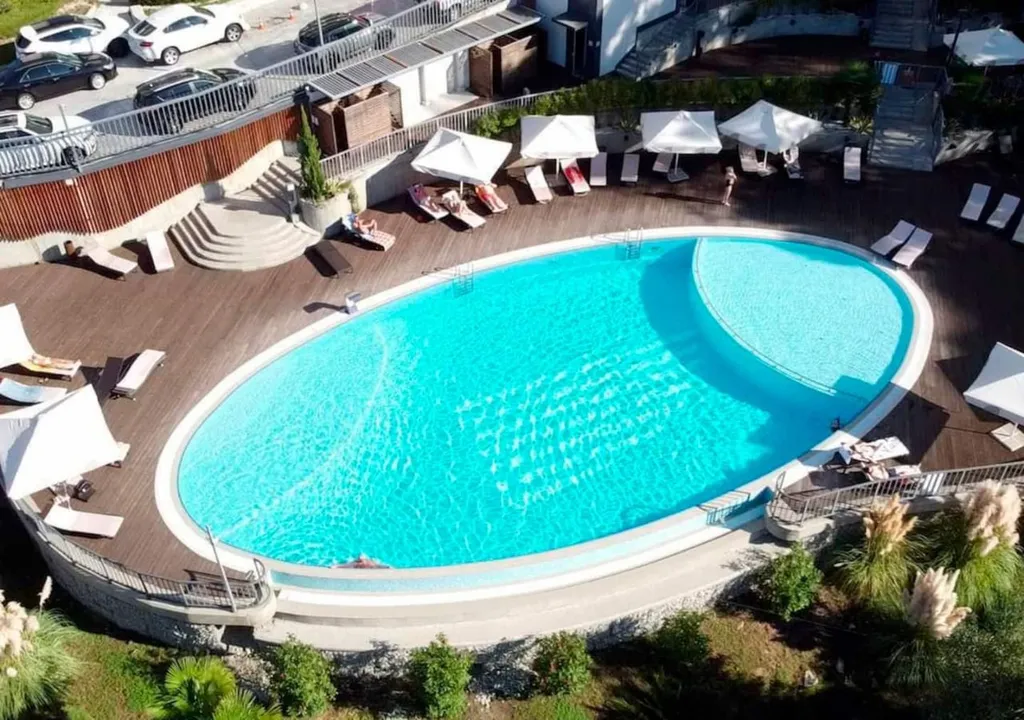 Квартира Квартира Апартамент с балконом и видом на море — Сочи