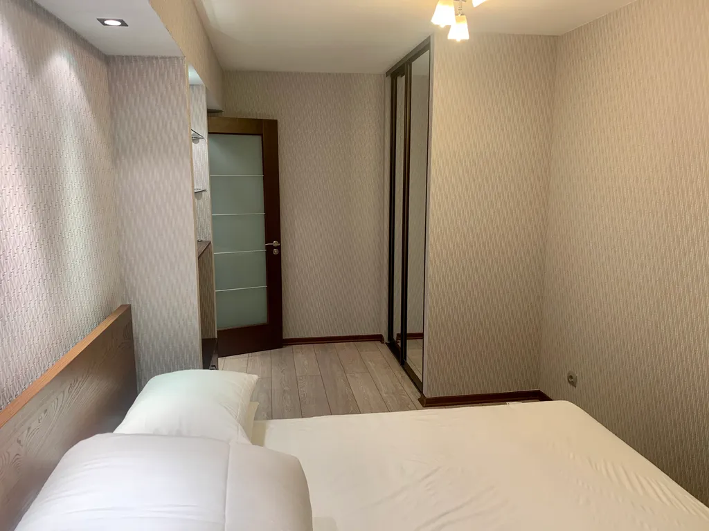 4-комнатная квартира с камином, рядом Центральная площадь