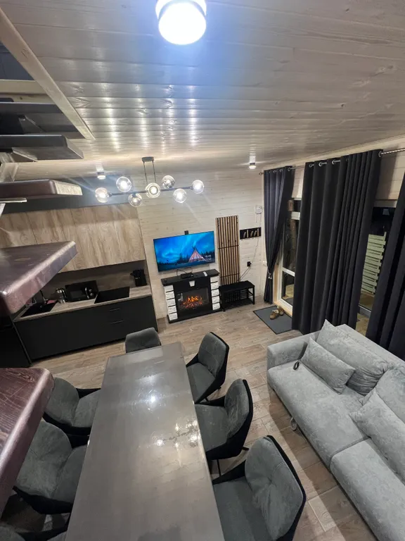 Комфортный коттедж в лесу