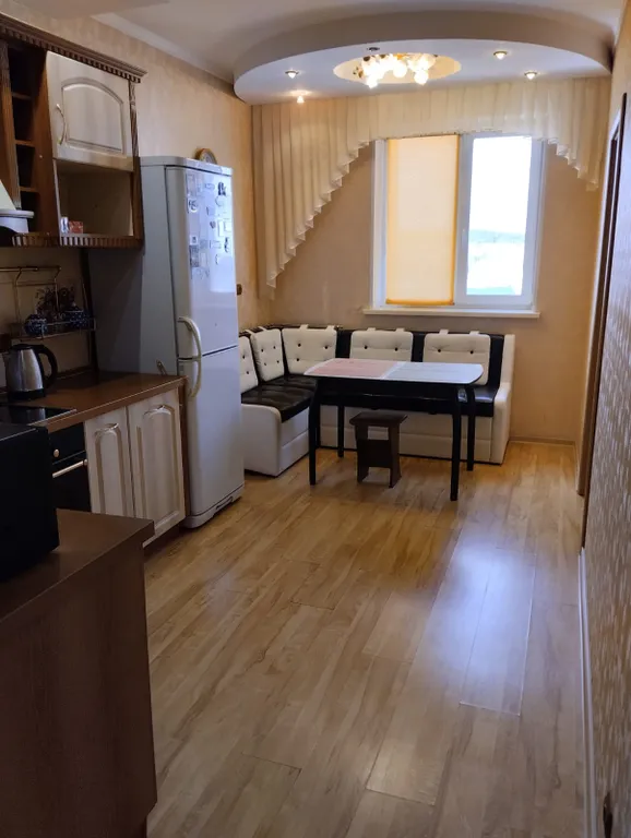 У ОКБ и студгородка