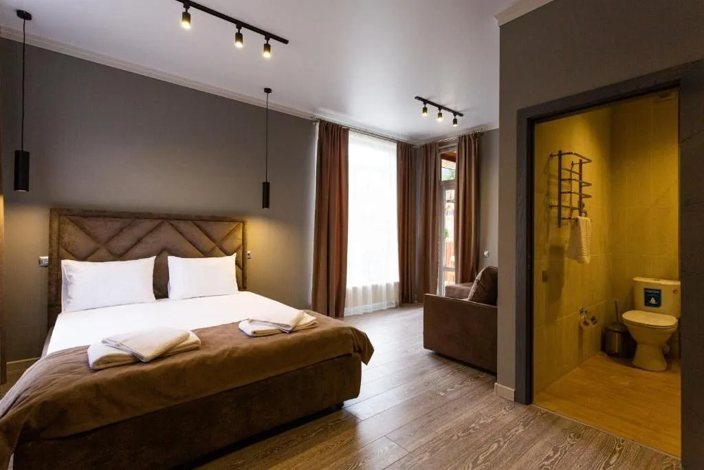 4-комнатный Дом