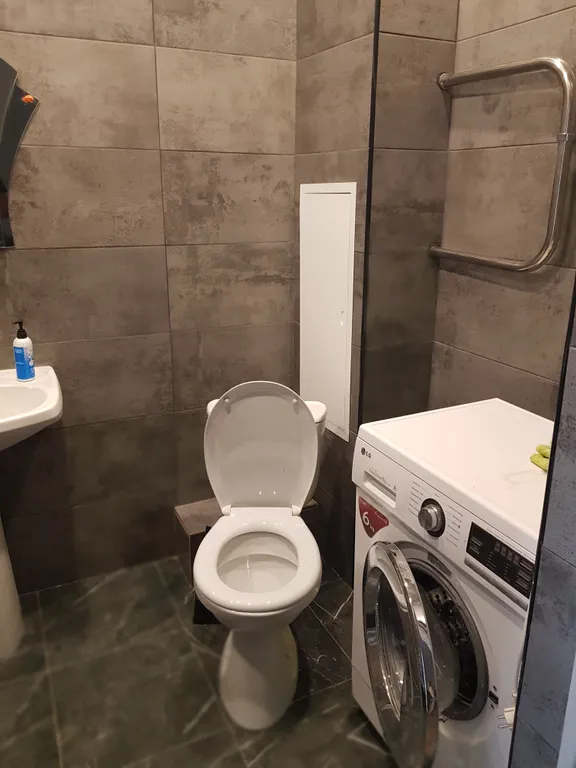 Студия с видом на реку Белая