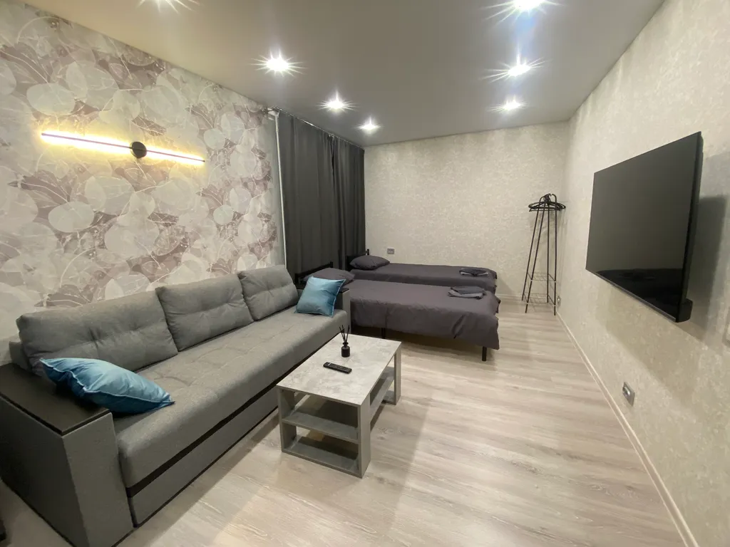 Уютная квартира с массажным креслом и кофемашиной