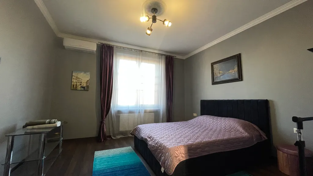 6-комнатный Дом