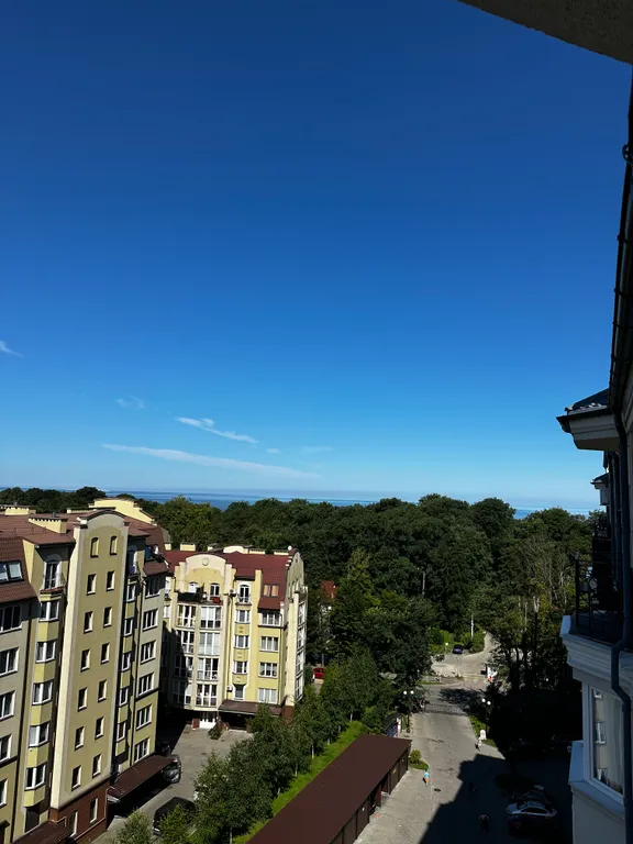 С видом на море и балконом