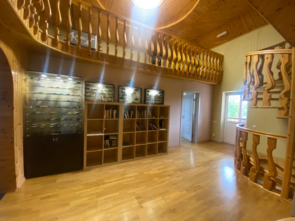 Коттедж на берегу реки с собственным пирсом