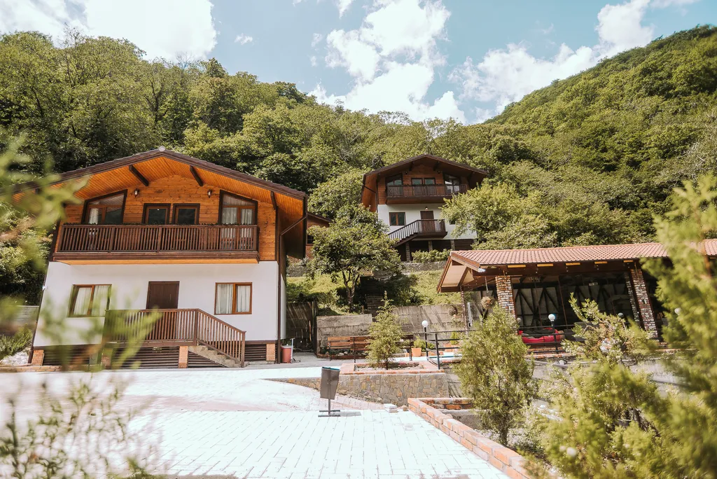 Коттедж Домик в горах по дороге на Рицу — аренда посуточно в Гагра