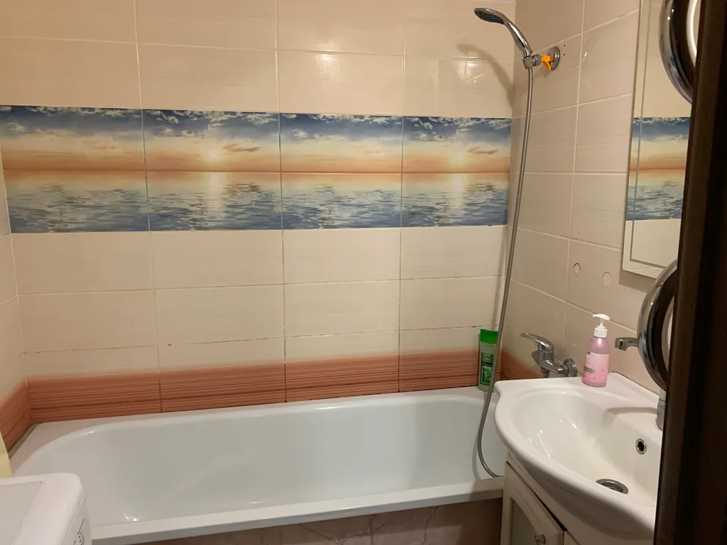 Квартира с отличной транспортной развязкой у дома