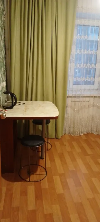 Квартира две остановки от вокзала