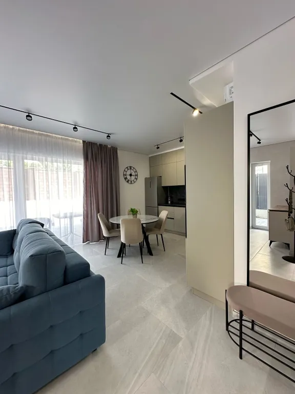 Дом с дизайнерским ремонтом