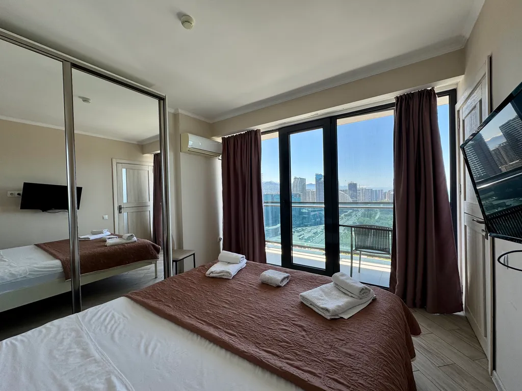 Orbi Beach Tower №1812 — море, парк, небоскреб