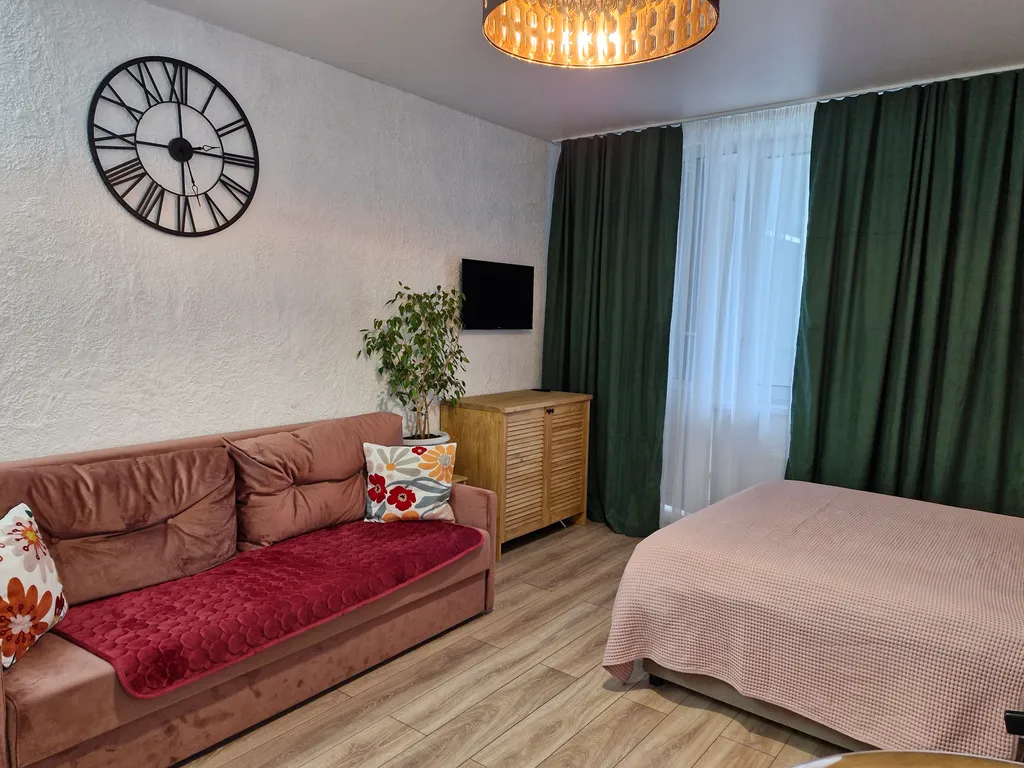 Уютная квартира-студия возле торгового центра