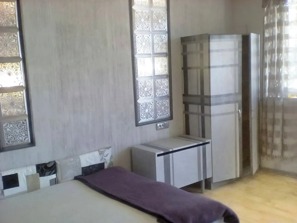 Коттедж Часть дома. 2 этаж, потрясающий вид на море — Осовины