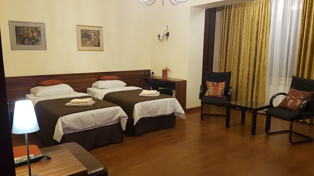 Просторная квартира в центре с 2-я спальнями — аренда посуточно в Ереван