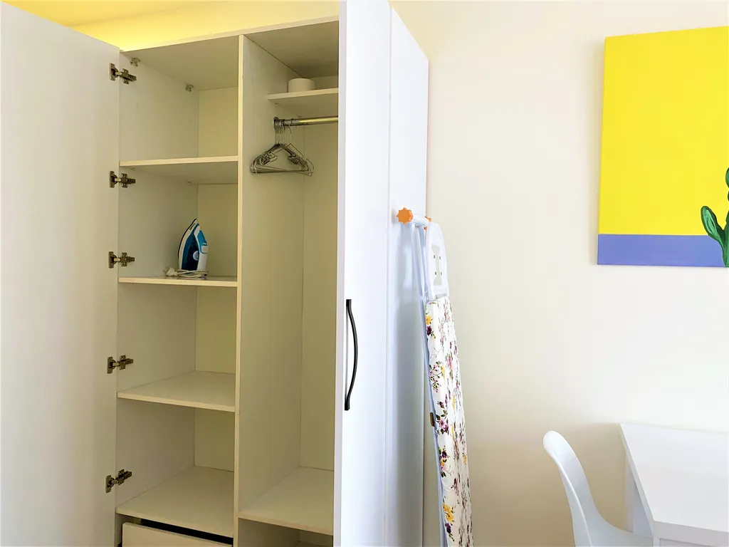 Whait Sails Apartments