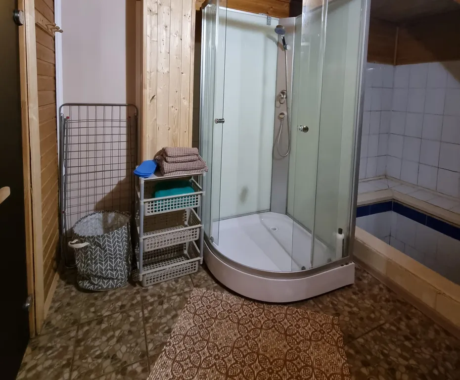 Дом с баней на дровах