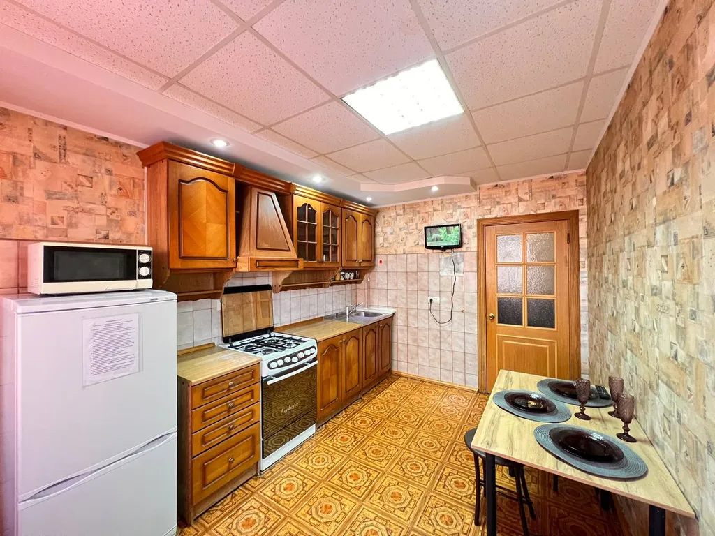 Большая трехкомнатная квартира центр