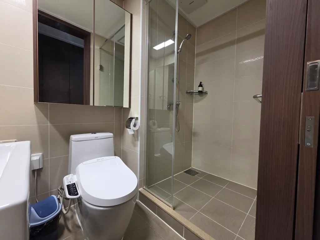 2-комнатная квартира возле Посольства США