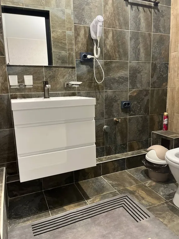 3-комнатные апартаменты с кухней на черном море