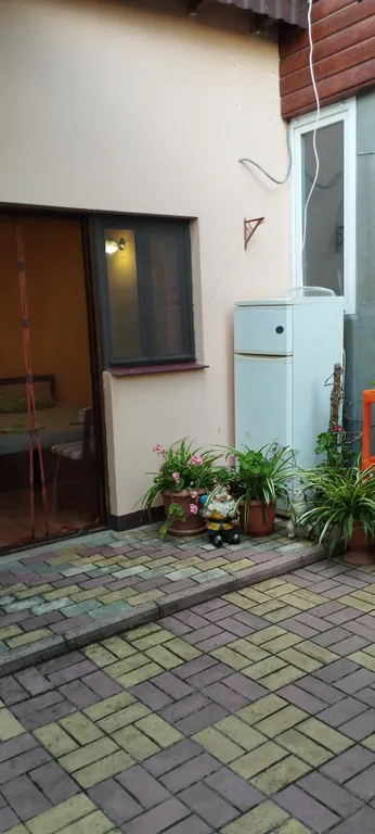 Летний домик рядом с морем, со своей зоной отдыха