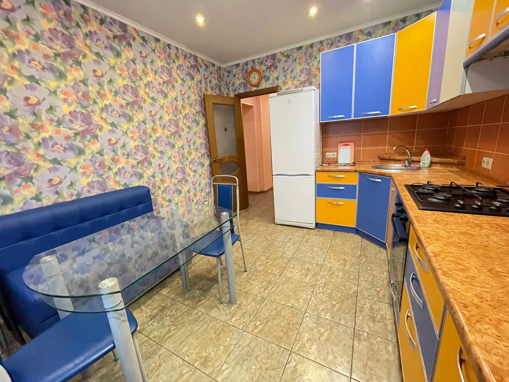 3-к квартира в самом центре с парковкой