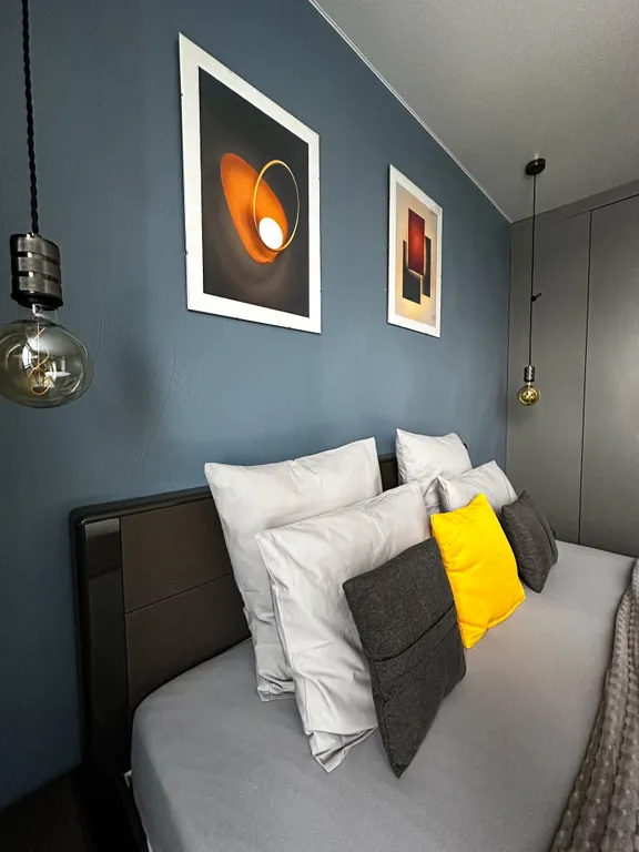 Geometry - просторная квартира с панорамным видом на реку в центре