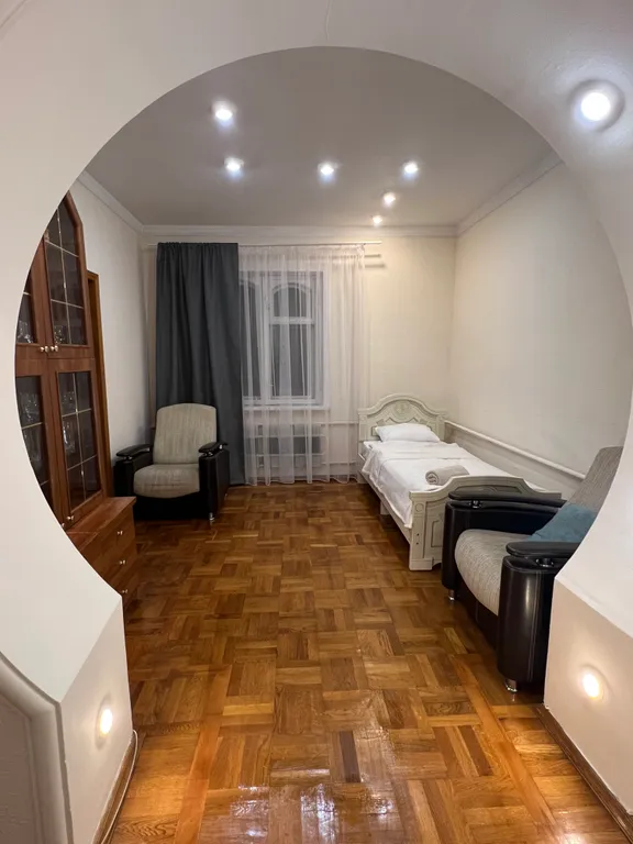 Дом с мангальной зоной  в самом центре города