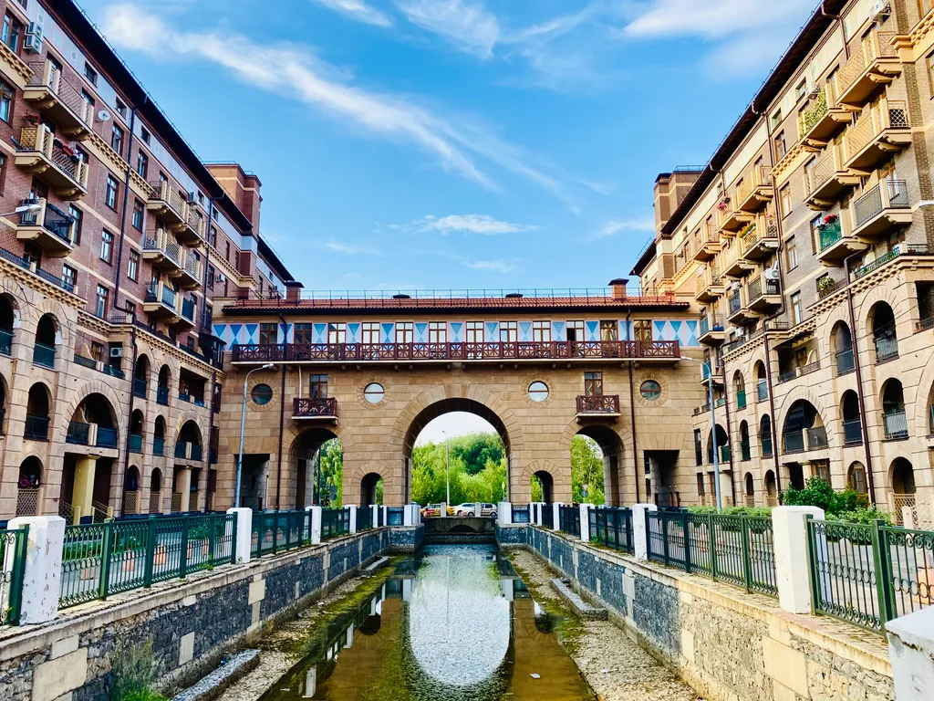 Двухуровневый апартамент вблизи Шереметьево на набережной на 4 гостей