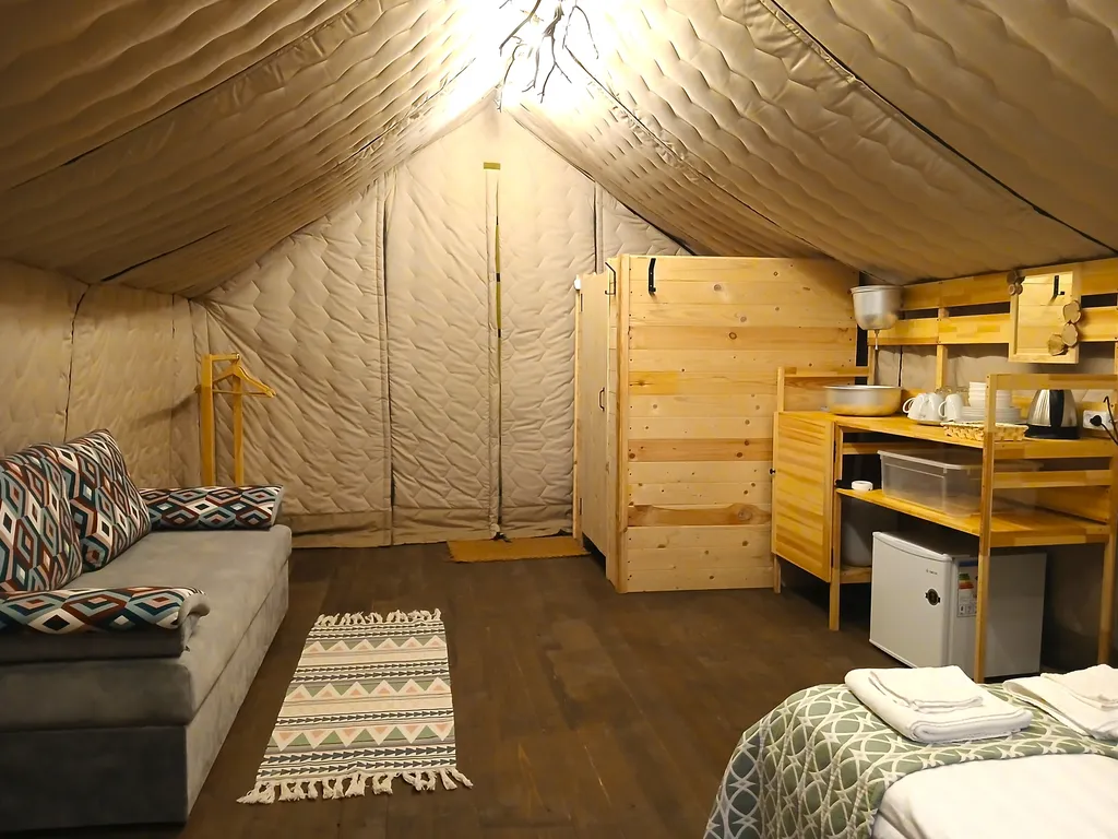 Панорамный сафари-тент для четверых