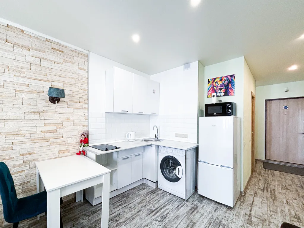 Студия возле ТЦ Мега