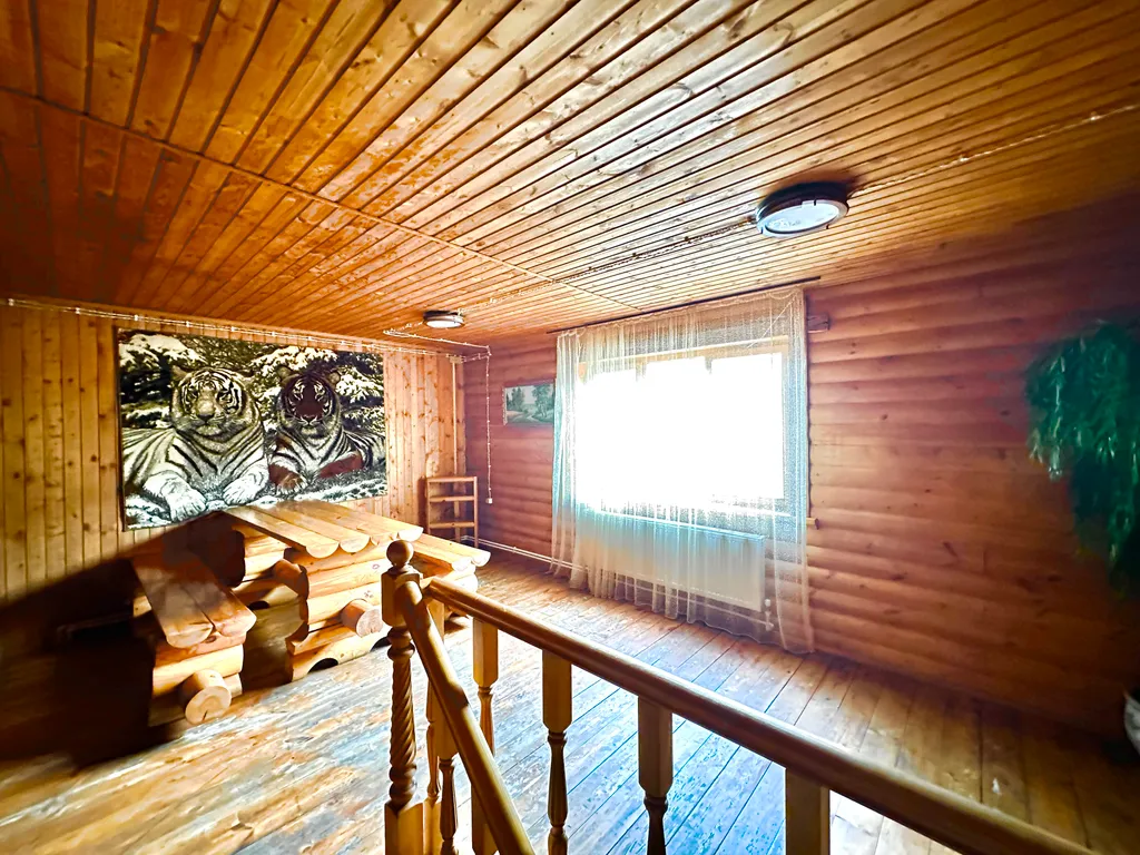 Сруб с баней на дровах