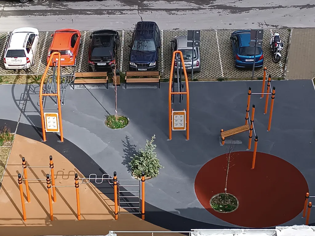 Новая квартира с видом на бухту, Маркхотскийй хребет и гору Колдун