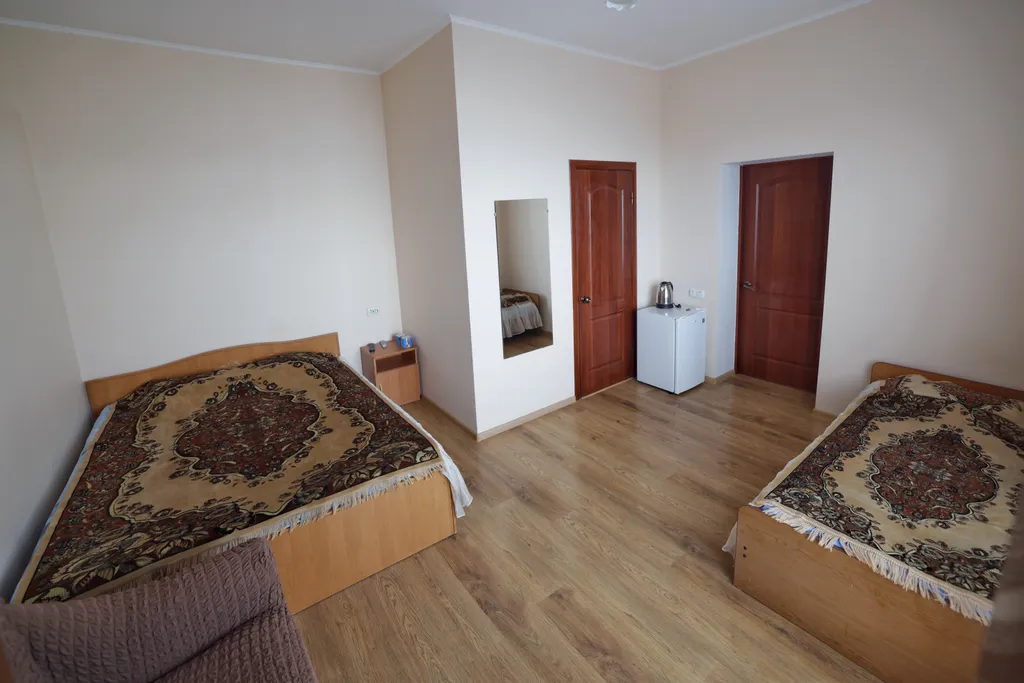 Квартира Квартира Трехместный номер с доп. местом с балконом и видом на море — Лазаревское