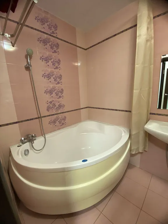 Уютная квартиpa в центрe города с прекрасным вечерним видом на город