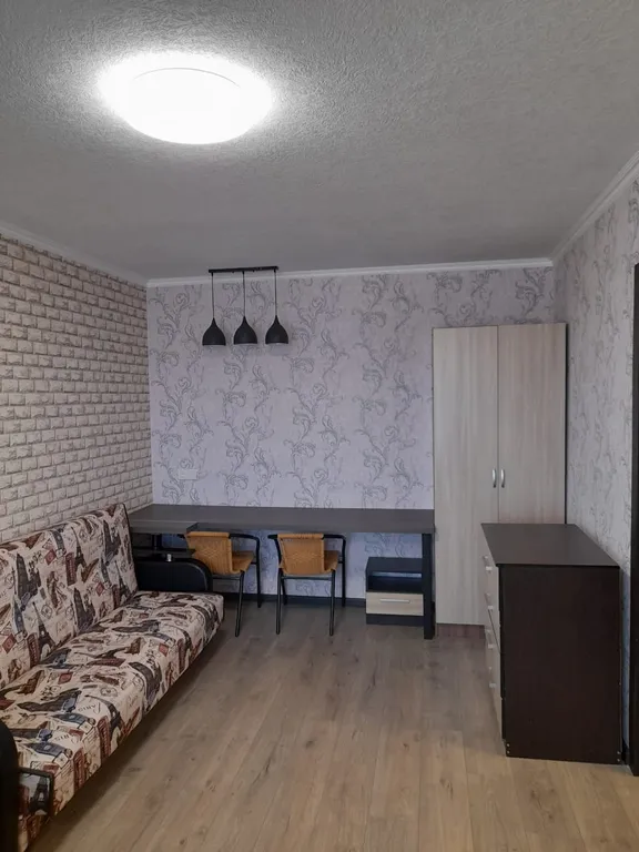 Квартира с балконом и видом на город и залив