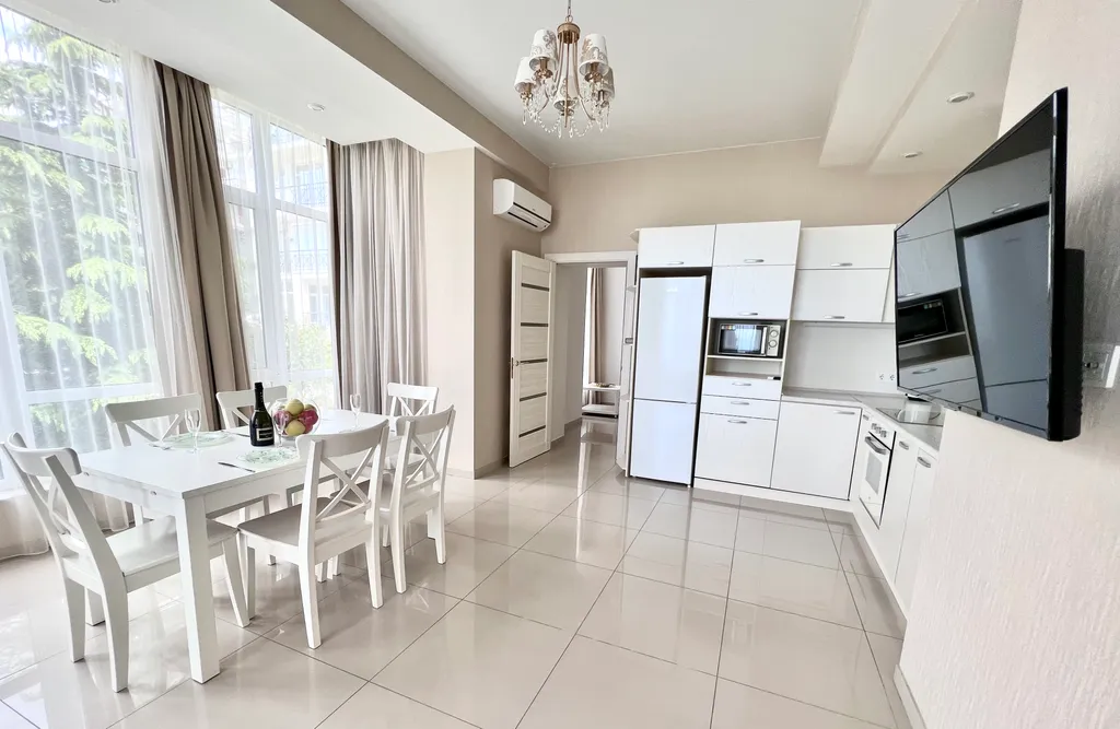 Панорамная квартира с шикарным видом на Ялту — аренда посуточно в Ялта