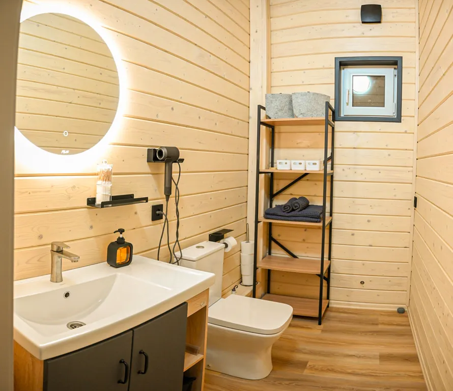 Уютный коттедж БарнХаус с сауной (включена) и сибирским чаном