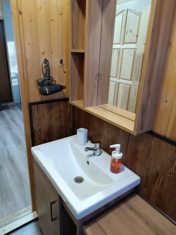 Дом с видом на озеро Паасо