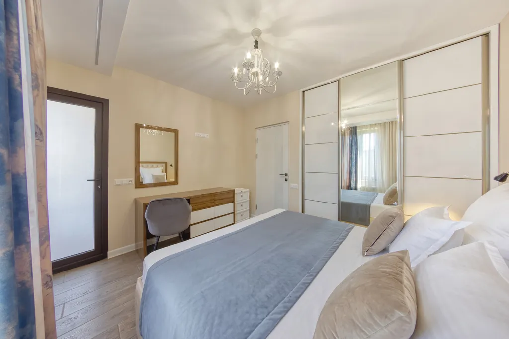 Sayat Nova 4 -Northern Avenue- -Opera House-