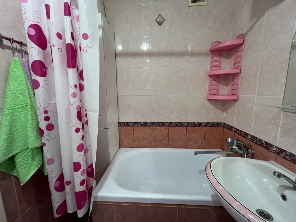 Комфортная квартира возле можжевеловой рощи