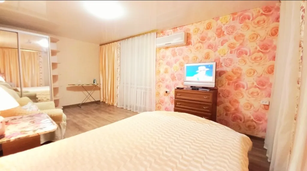 Квартира на Остужева в центре Левого берега рядом с ВАТУ, ФСО, ВЭПИ