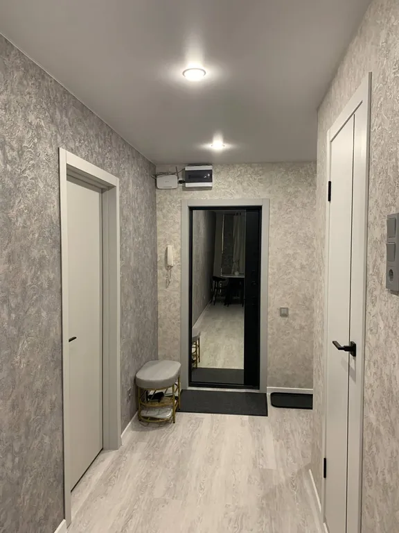 Уютная 1-комнатная квартира с дизайнерским ремонтом на Приморской