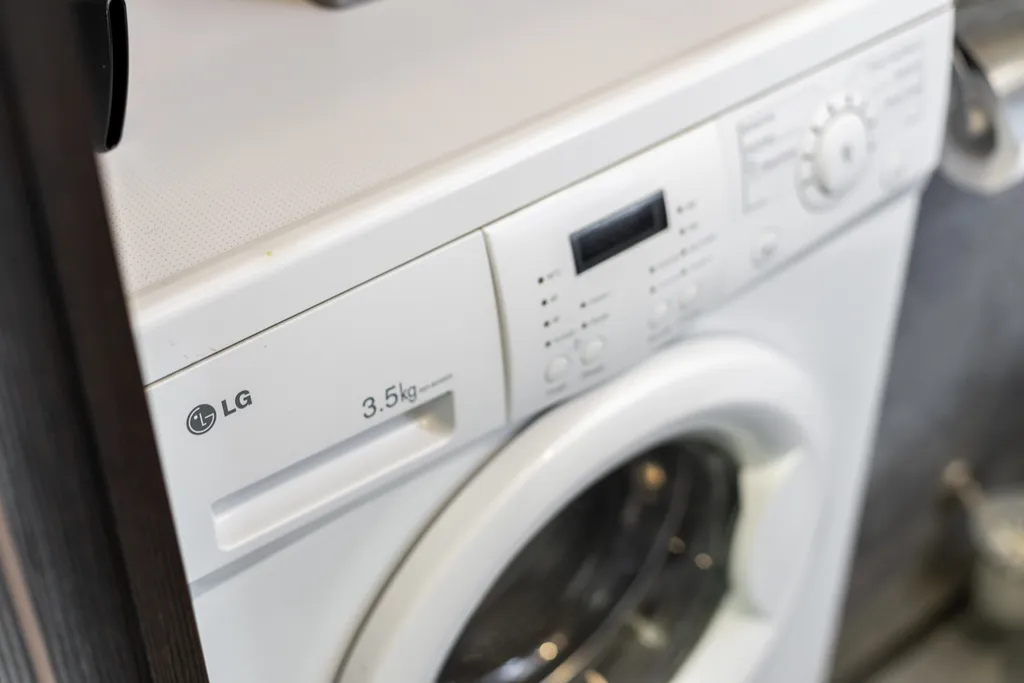 Уютная студия с дизайнерским ремонтом