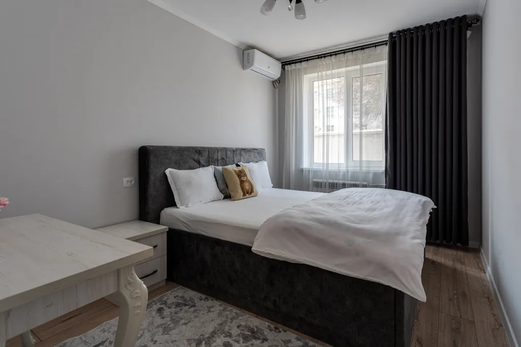 Senate Square Apartment