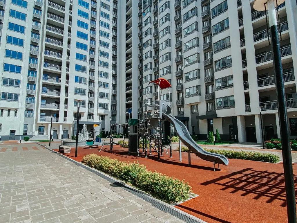 Большая квартира с видом на Волгу