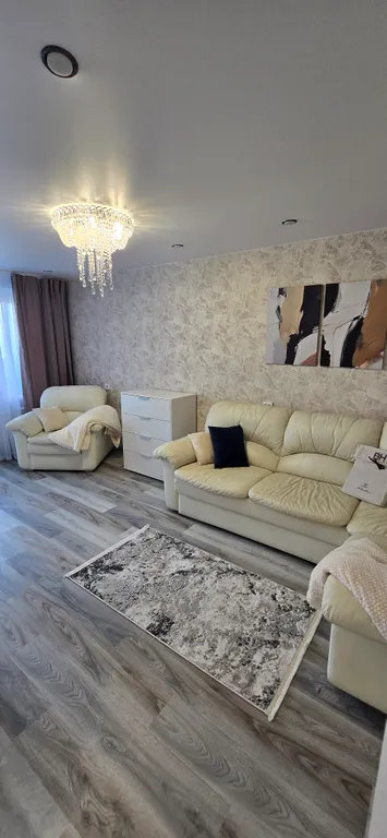 Квартира Новая и светлая двухкомнатная квартира — Хабаровск