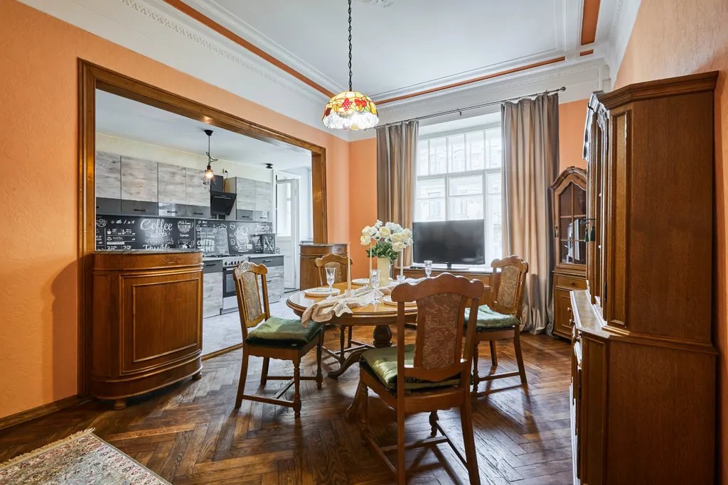 Уютная просторная 5-комнатная квартира в самом центре